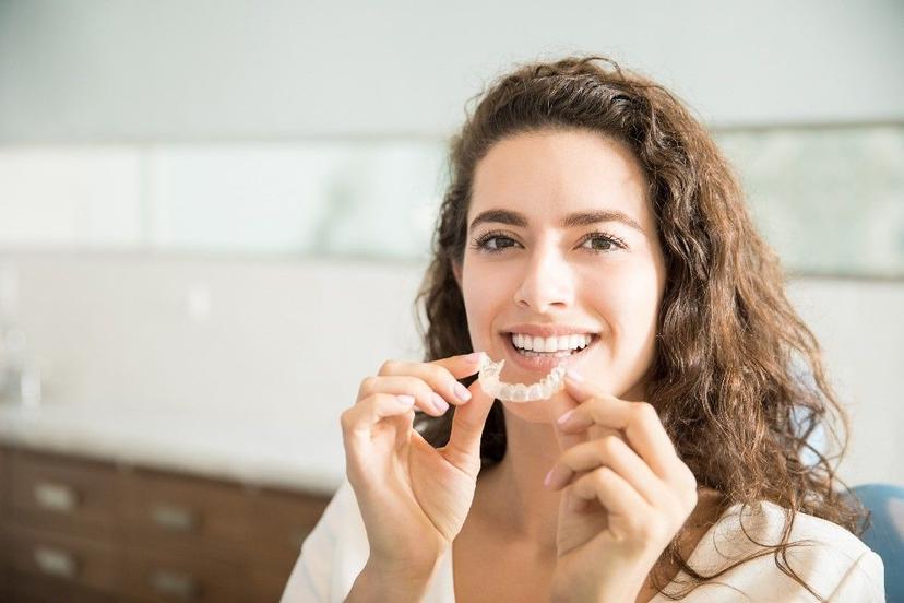 How Long Should you use Retainers after Clear Aligner Treatment?